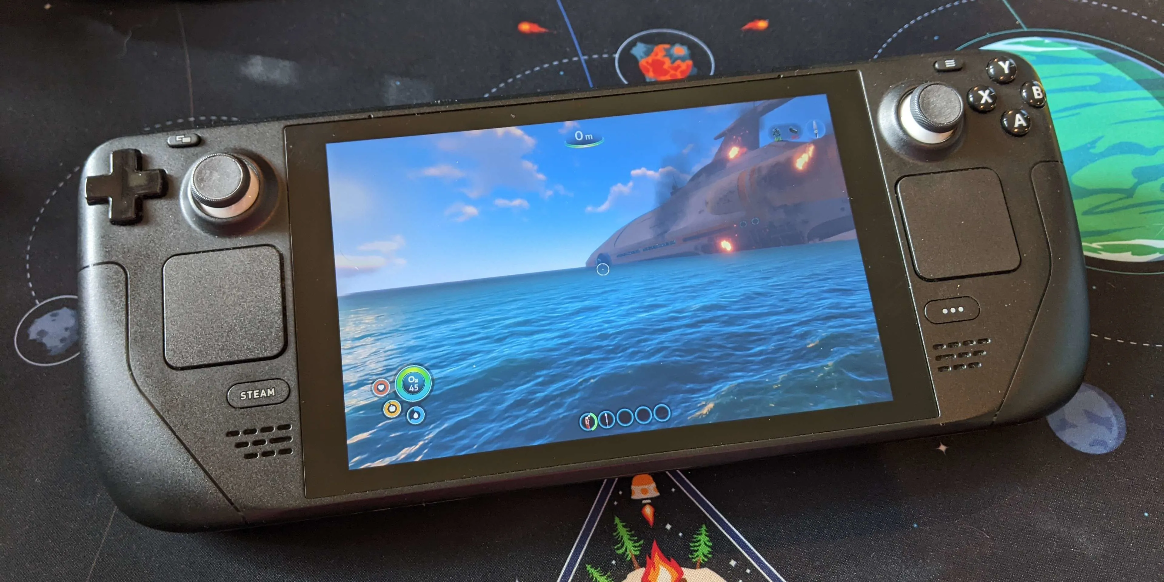 Subnautica trên Steam Deck: Cảnh dưới nước trong game sinh tồn kinh dị.