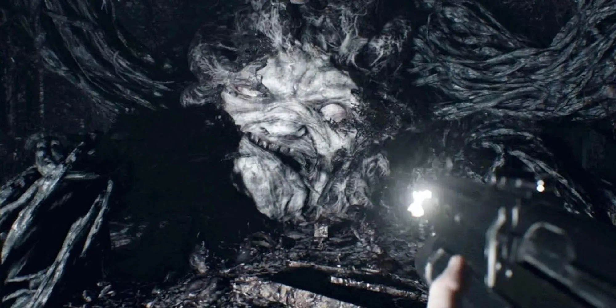 Eveline trong hình dạng quái vật khổng lồ cuối game Resident Evil 7: Biohazard