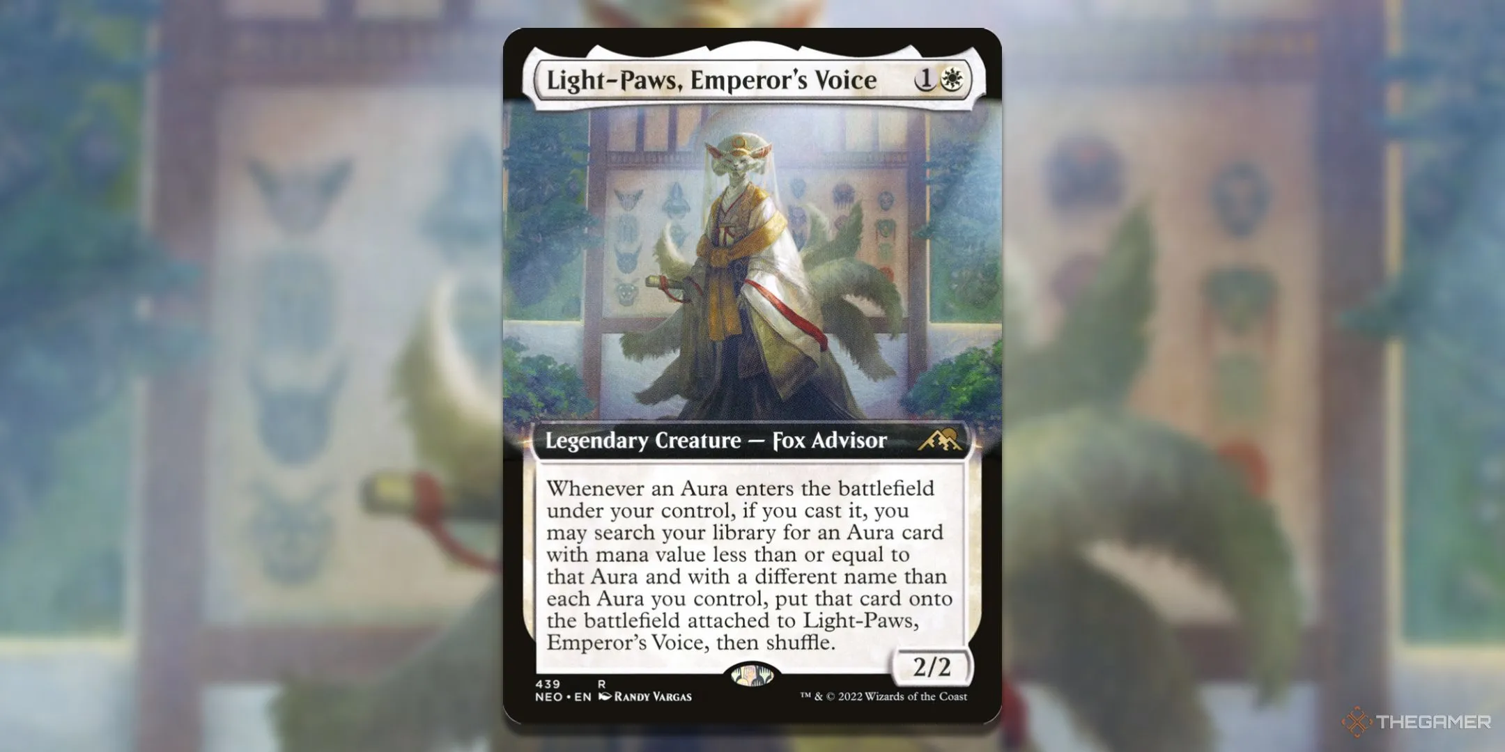 Lá bài Light-Paws, Emperor's Voice phiên bản Extended Art từ Magic: The Gathering, hiển thị một chú chó linh thiêng trong tư thế oai vệ, biểu tượng của lối chơi Aura Voltron.