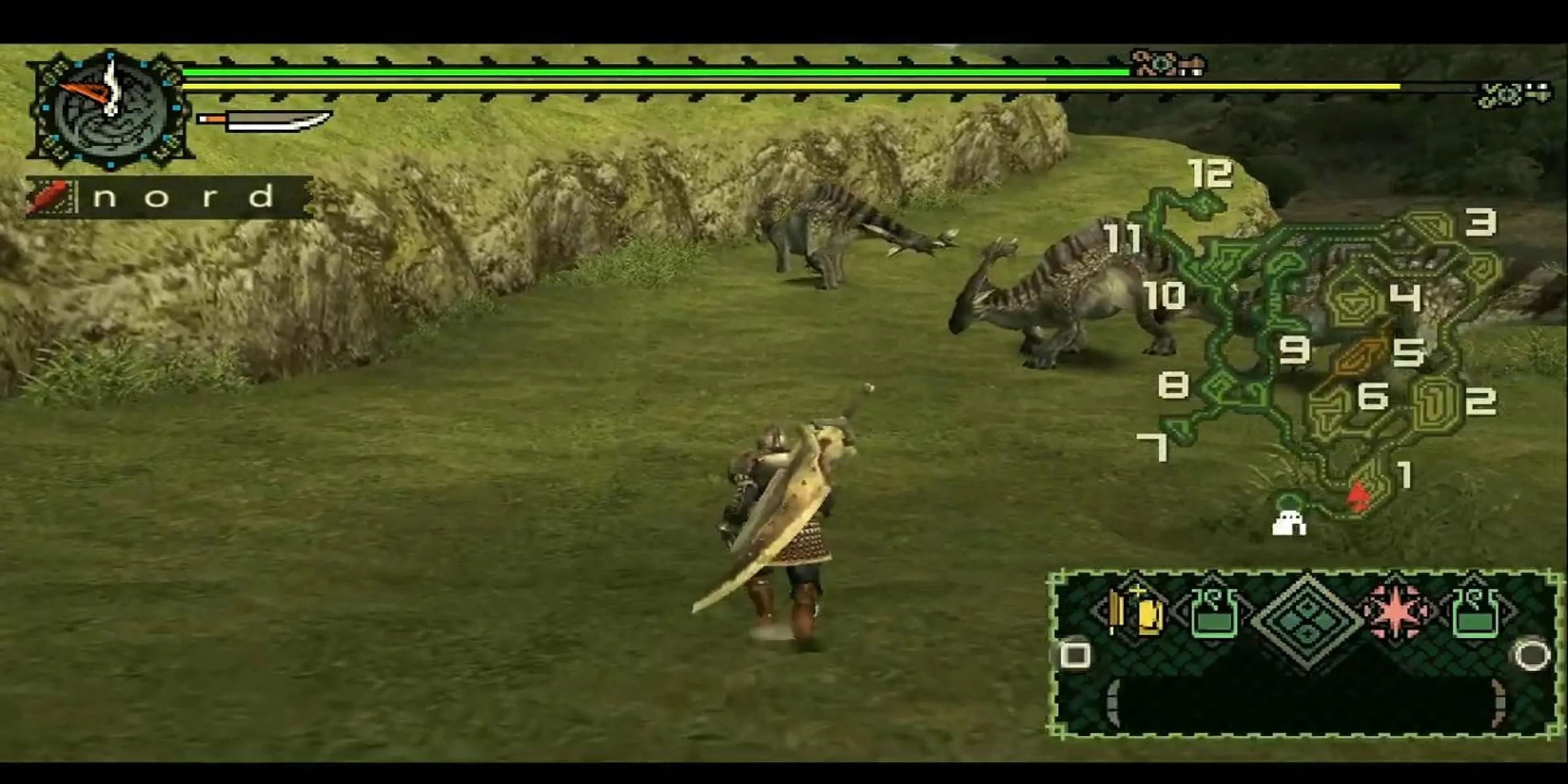 Một thợ săn đang di chuyển trong môi trường rộng lớn, với những con quái vật bao quanh, trong Monster Hunter Freedom Unite trên PSP, nhấn mạnh quy mô game