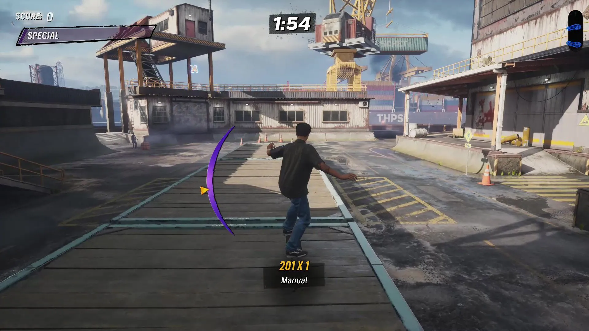 Người chơi thực hiện Manual Combo trên tàu hỏa tại màn Shipyard Tony Hawk's Pro Skater 3 + 4