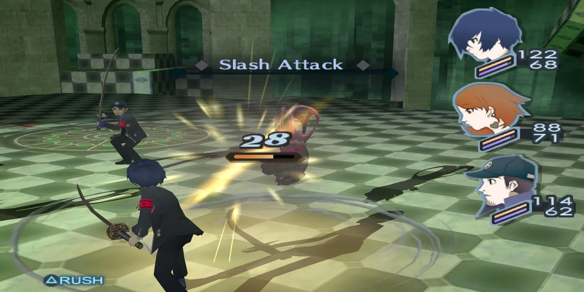 Nhân vật chính đang tấn công kẻ thù trong Persona 3 FES, minh họa gameplay hành động trong dungeon.