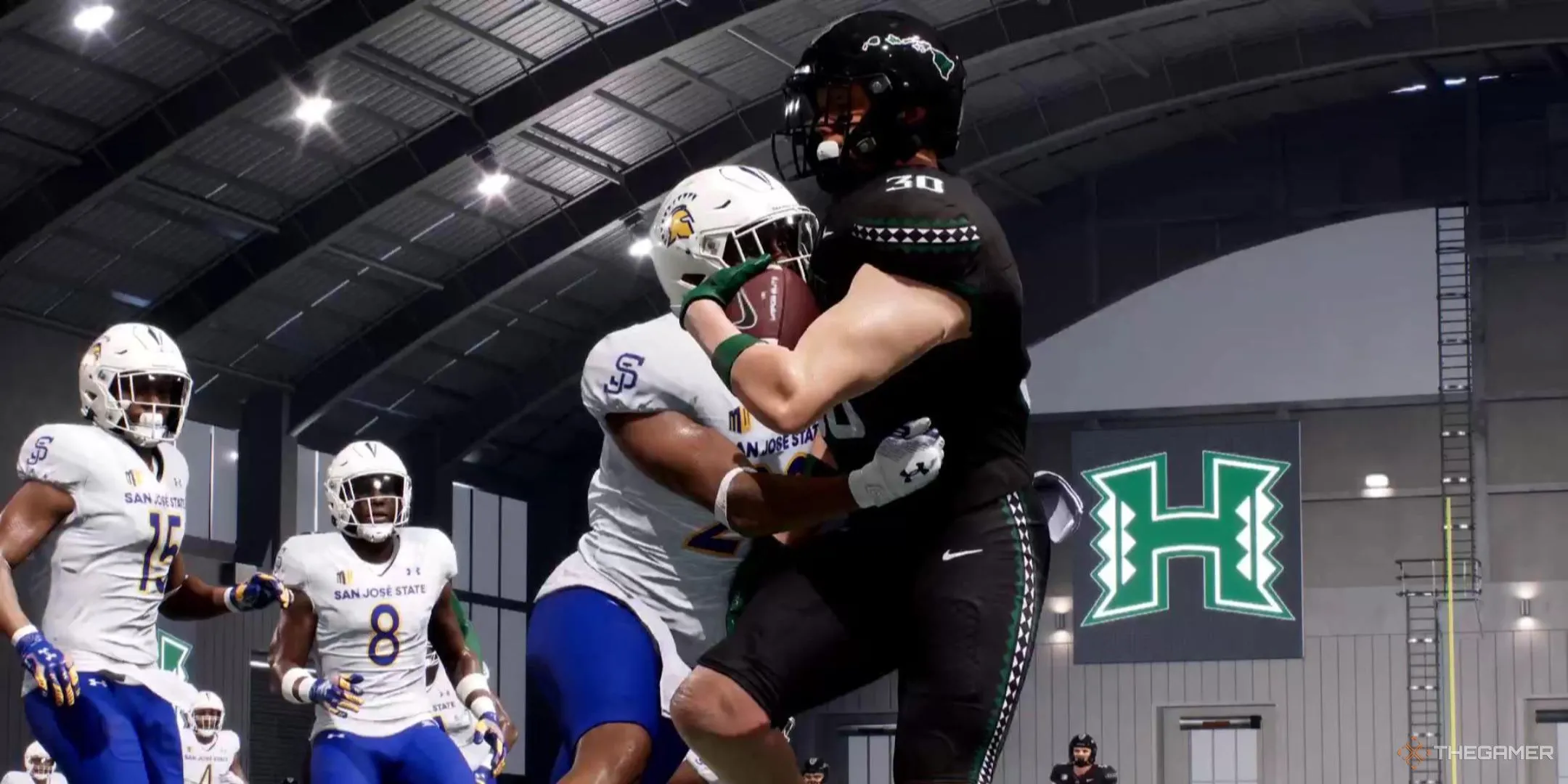 Pha tắc bóng gay cấn trong game thể thao College Football 26.