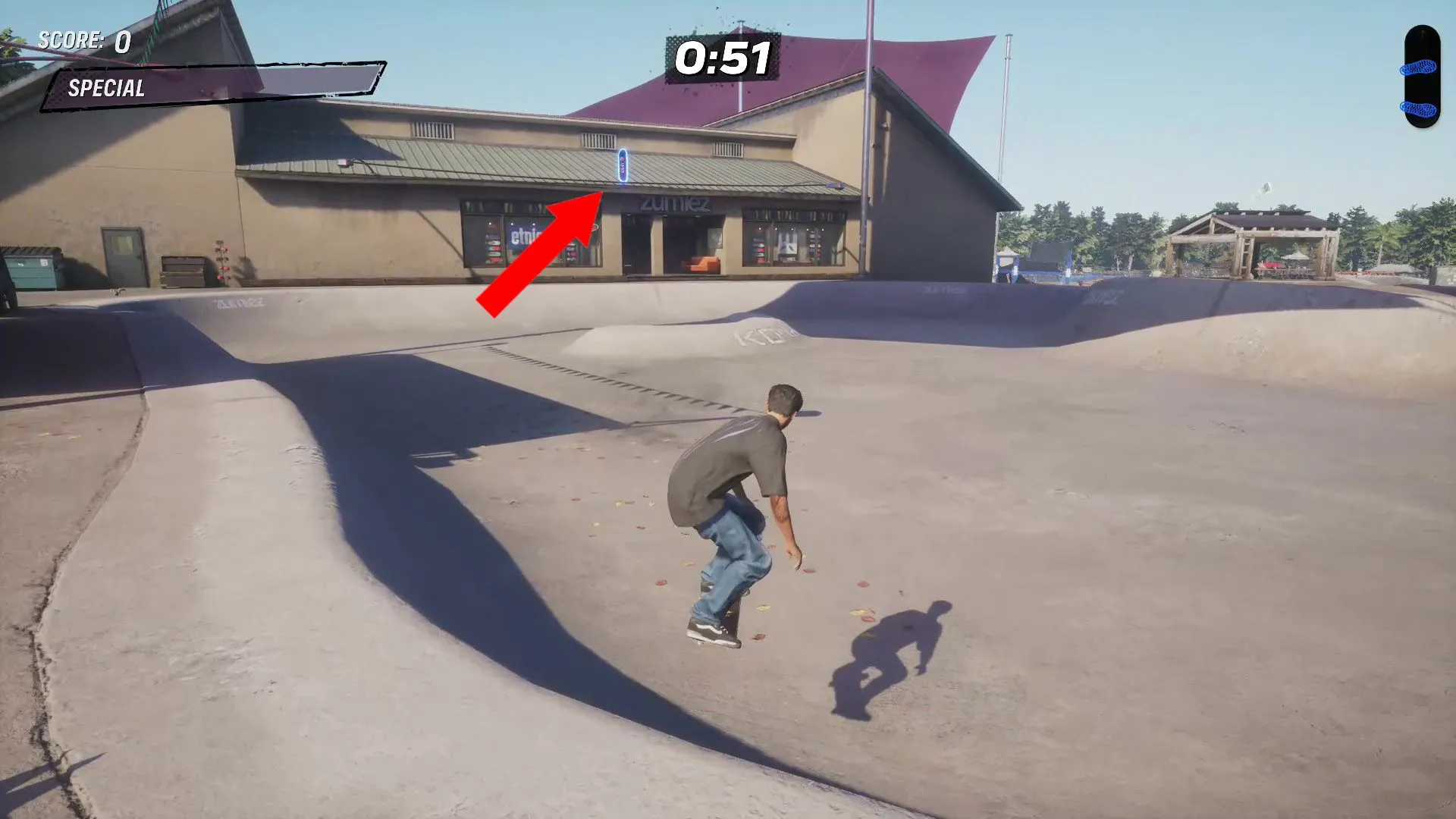 Ván trượt ẩn trong khu vực hồ bơi gần cửa hàng Zumiez ở Kona trong Tony Hawk’s Pro Skater 3 + 4