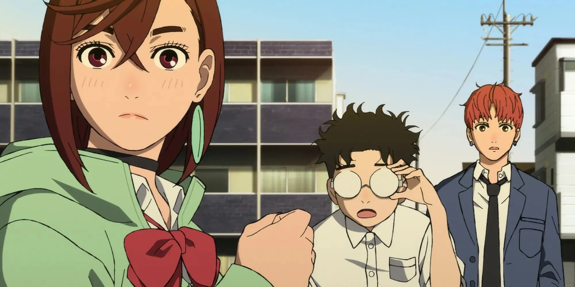 Momo Ayase và Okarun, hai nhân vật chính của Dandadan
