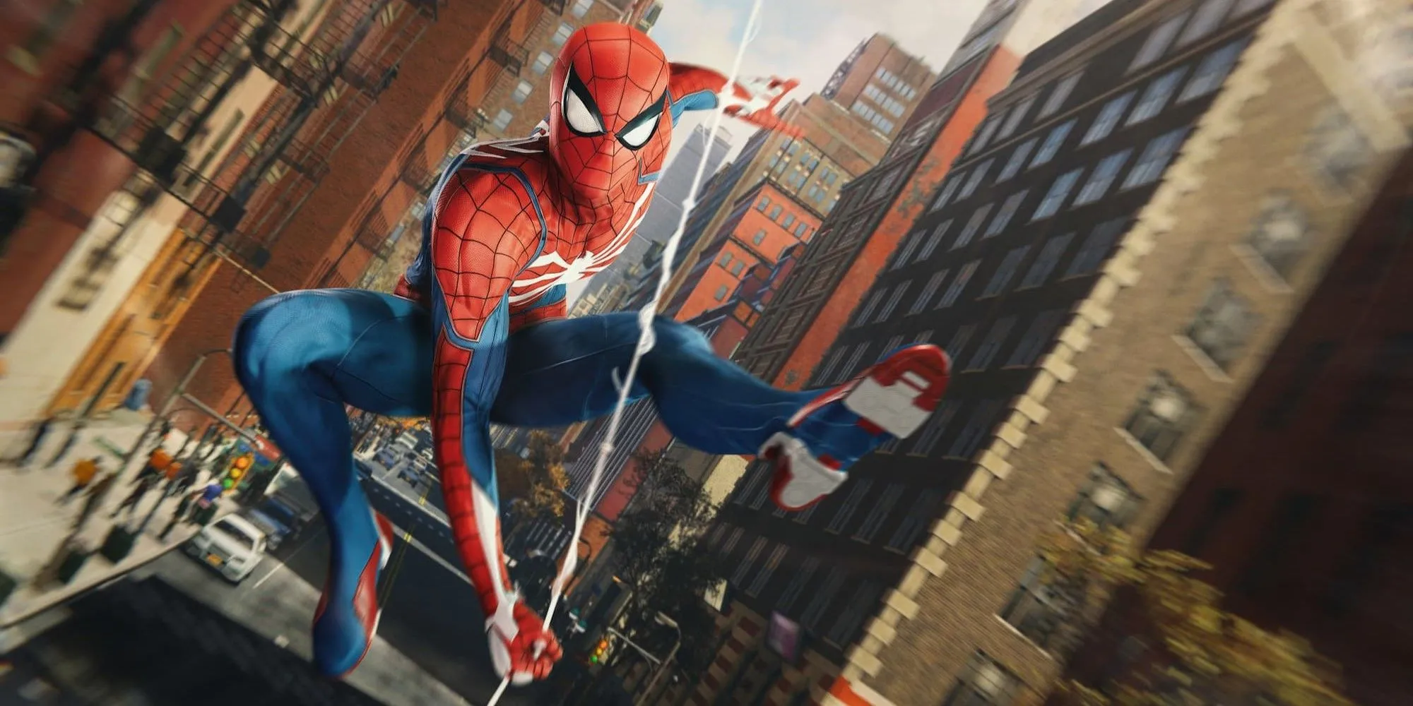 Spider Man đu dây qua Thành phố New York trong Marvel's Spider-Man Remastered